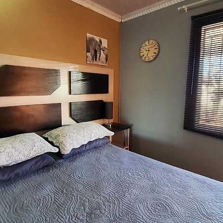 Genesis Self Catering Apartments Блумфонтейн Екстер'єр фото